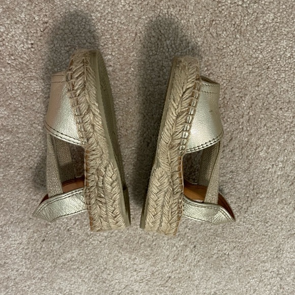 NEW Kids Espadrilles - Picture 4 of 5